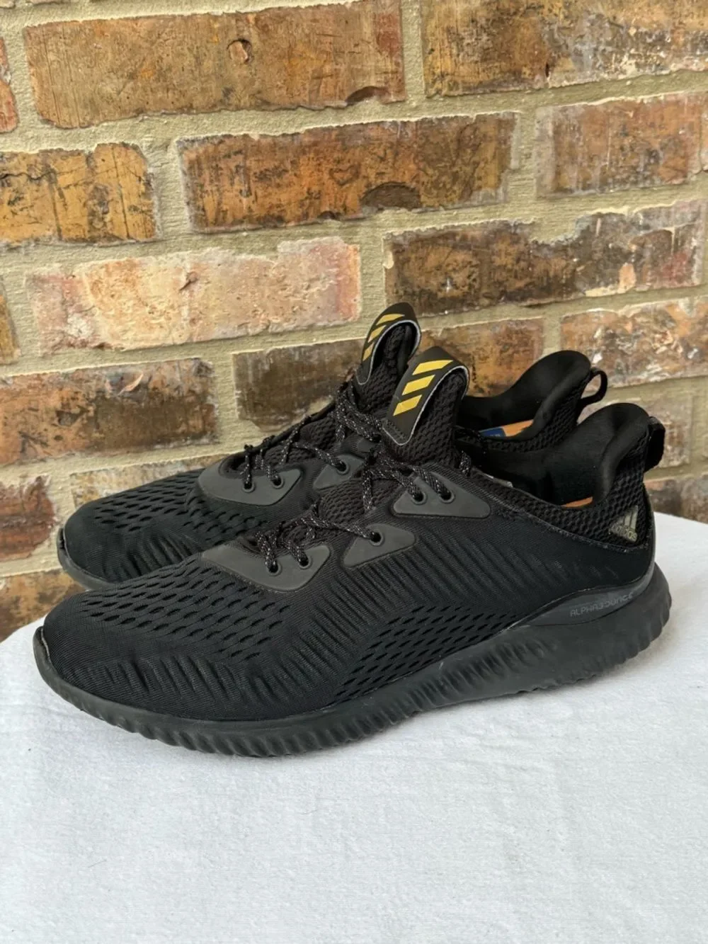 adidas alphabounce core